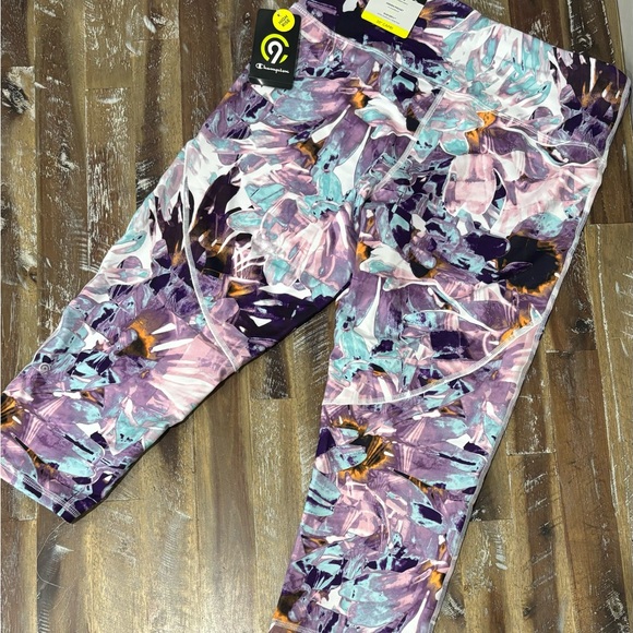 c9 By Champion Womenβs Purple Floral Capri Leggings π - Picture 3 of 3